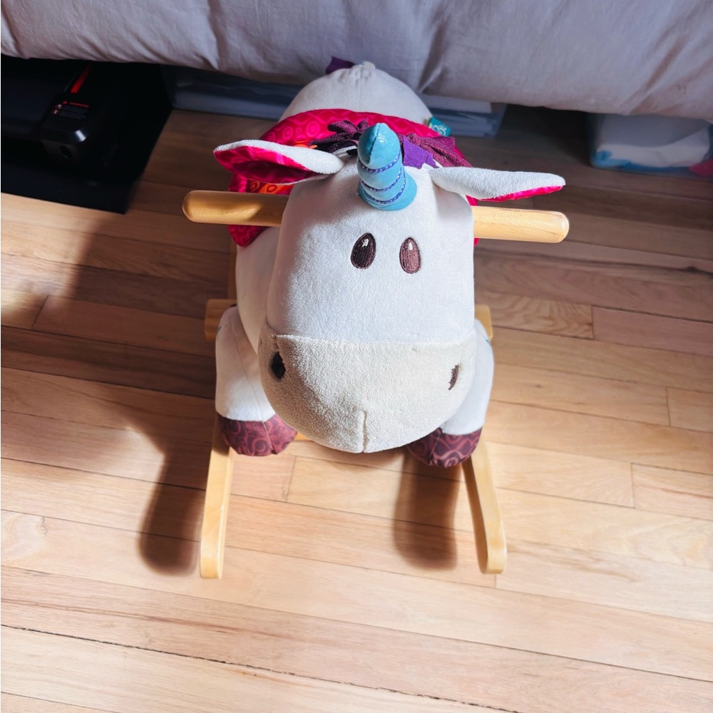 B. toys Wooden Unicorn Rocker Rodeo Rocker – Dilly-Dally - Picture 5 of 6